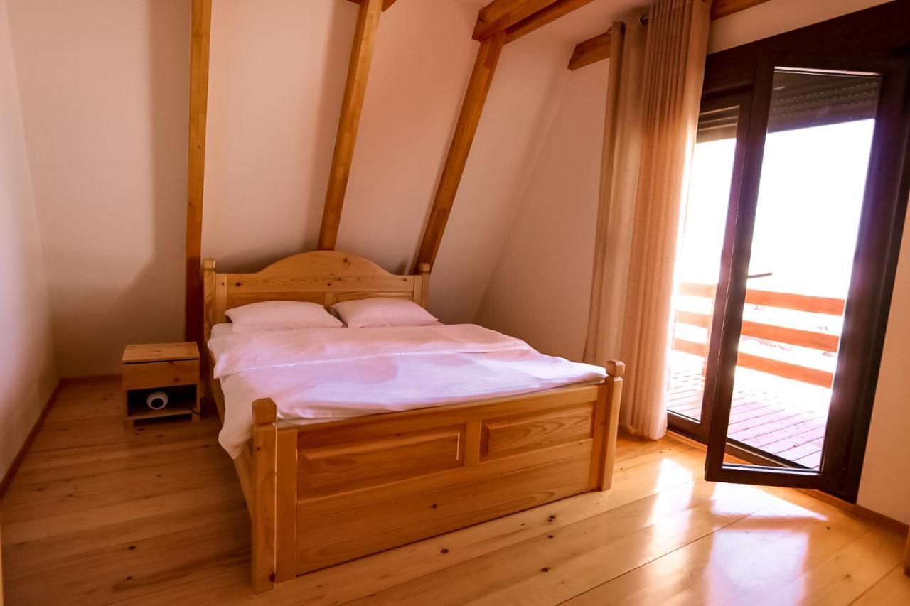 HILL VIEW Chalets Žabljak Buitenkant foto